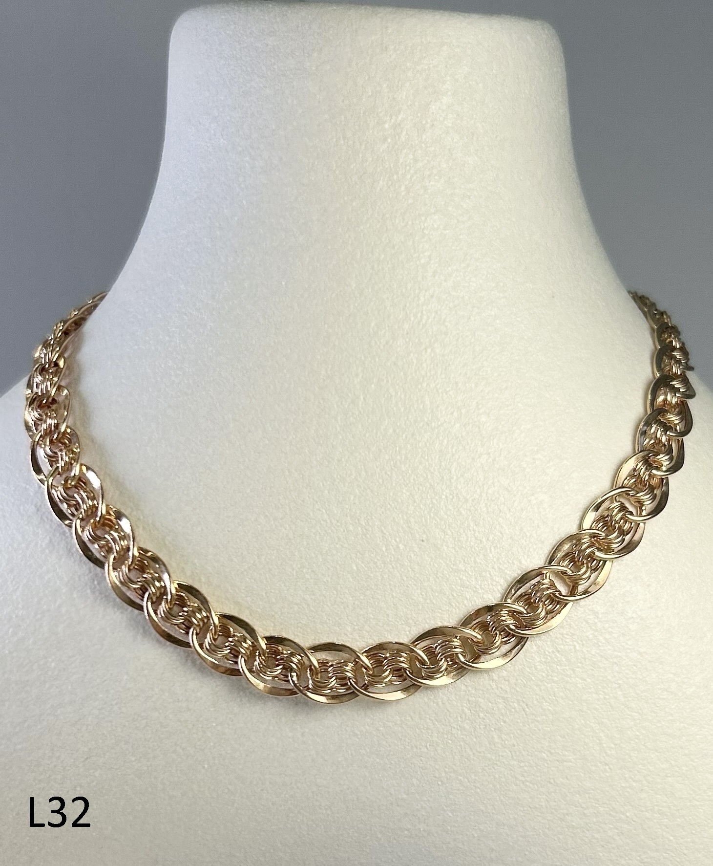 L32
