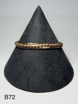 Bracelet В72 in gold